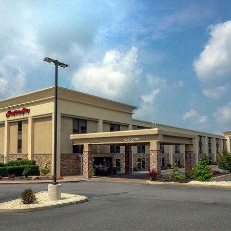 Hampton Inn Hazleton Exterior foto
